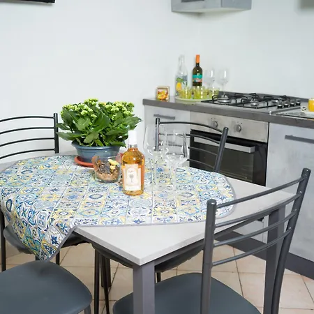 - Casetta Del Pescatore * איסולה דלה פמינה