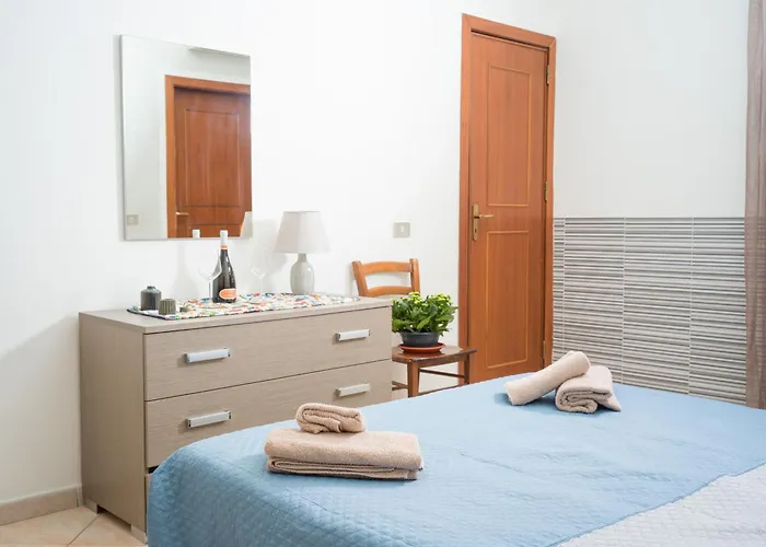 דירה - Casetta Del Pescatore איסולה דלה פמינה